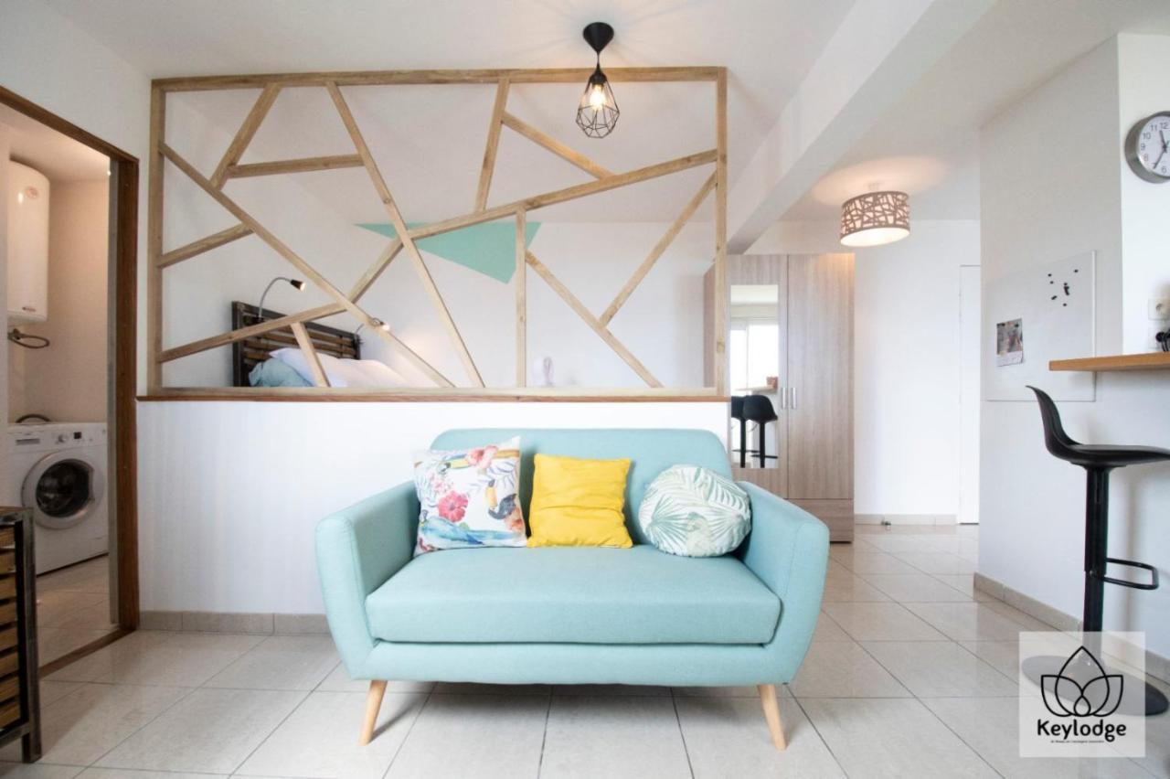 Le Vetiver 3 Etoiles - 30M2 - Renove Avec Vue Mer - 10' De L'Aeroport Sainte-Clotilde Exteriör bild